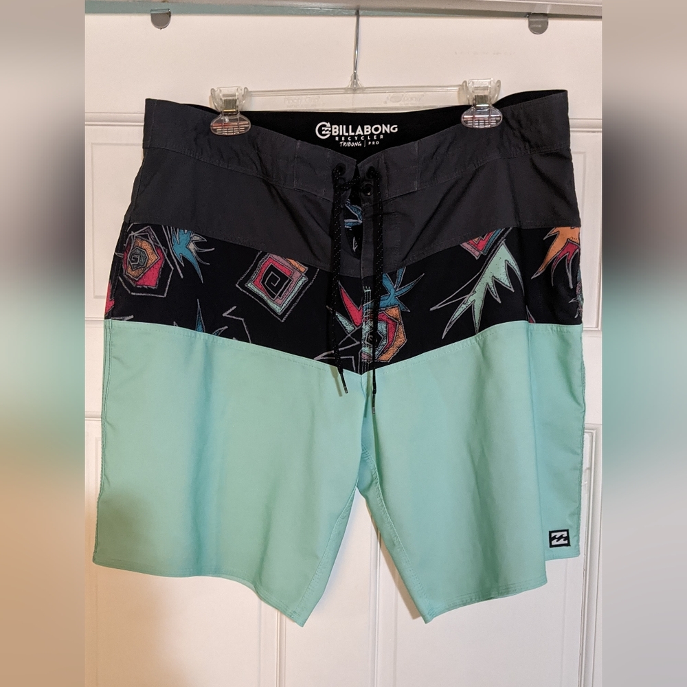 Billabong Men's Tribong Pro boardshort
